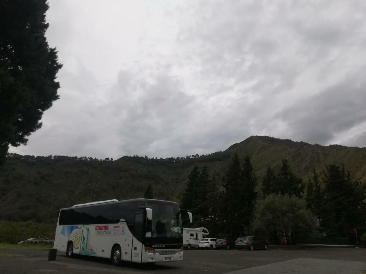 Cottage Gole Alcantara Gloria Room Graniti ภายนอก รูปภาพ